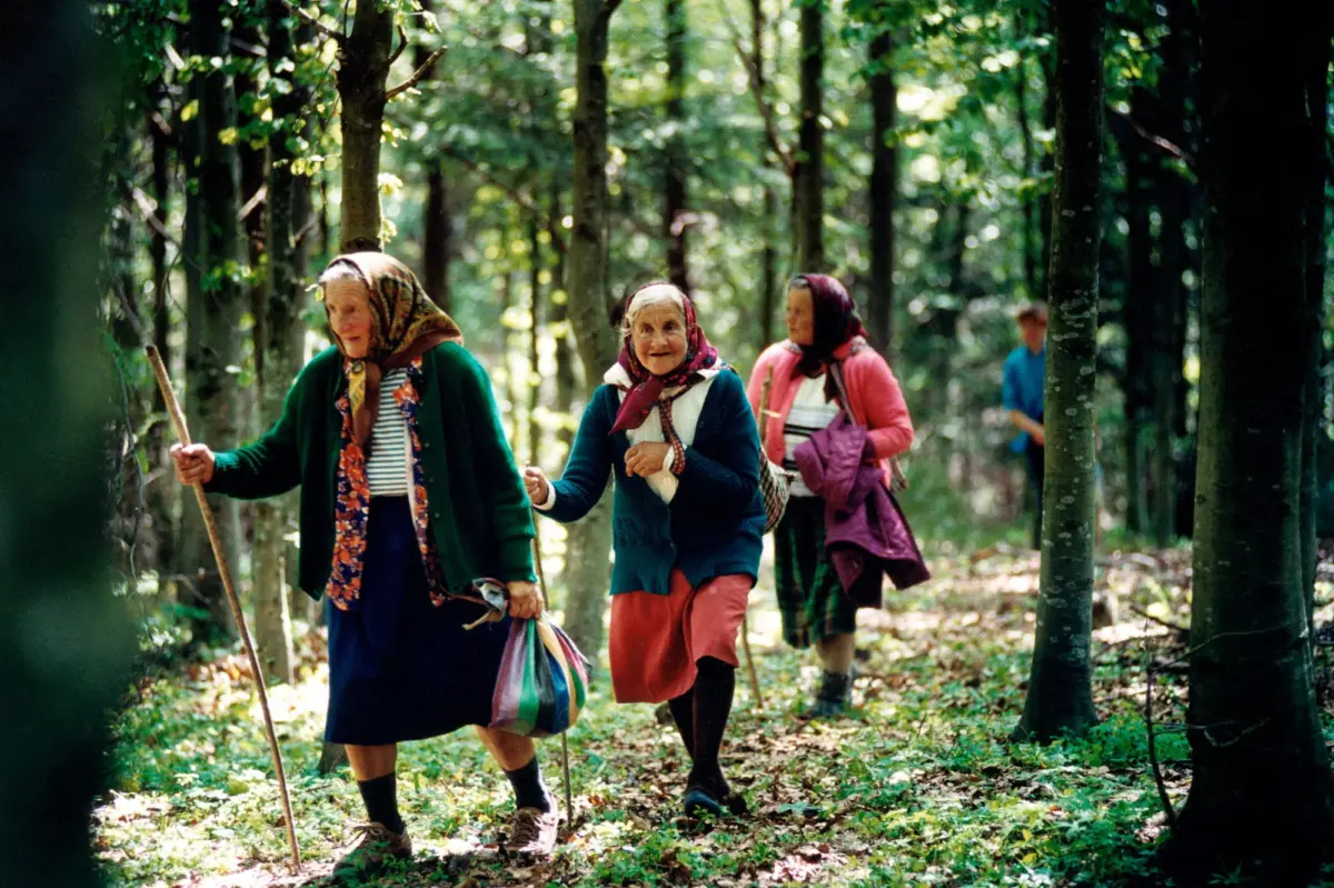 Hutsul women on the way to "Velika Mira" festival in the Carpathian mountains