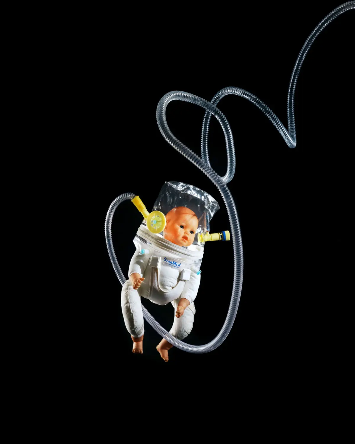 CaStar Infant CPAP helmet for CPAP therapy for paediatric patients in PICU (Pediatric Intensive Care Unit), StarMed helmets by Intersurgical. Photographed at Intersurgical S.p.A., Mirandola, Italy.